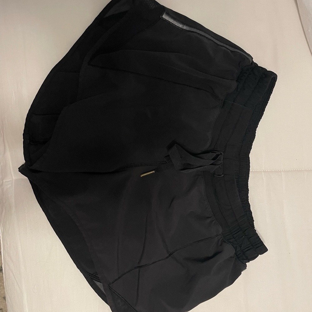Lulu lemon hotty hot low rise shorts